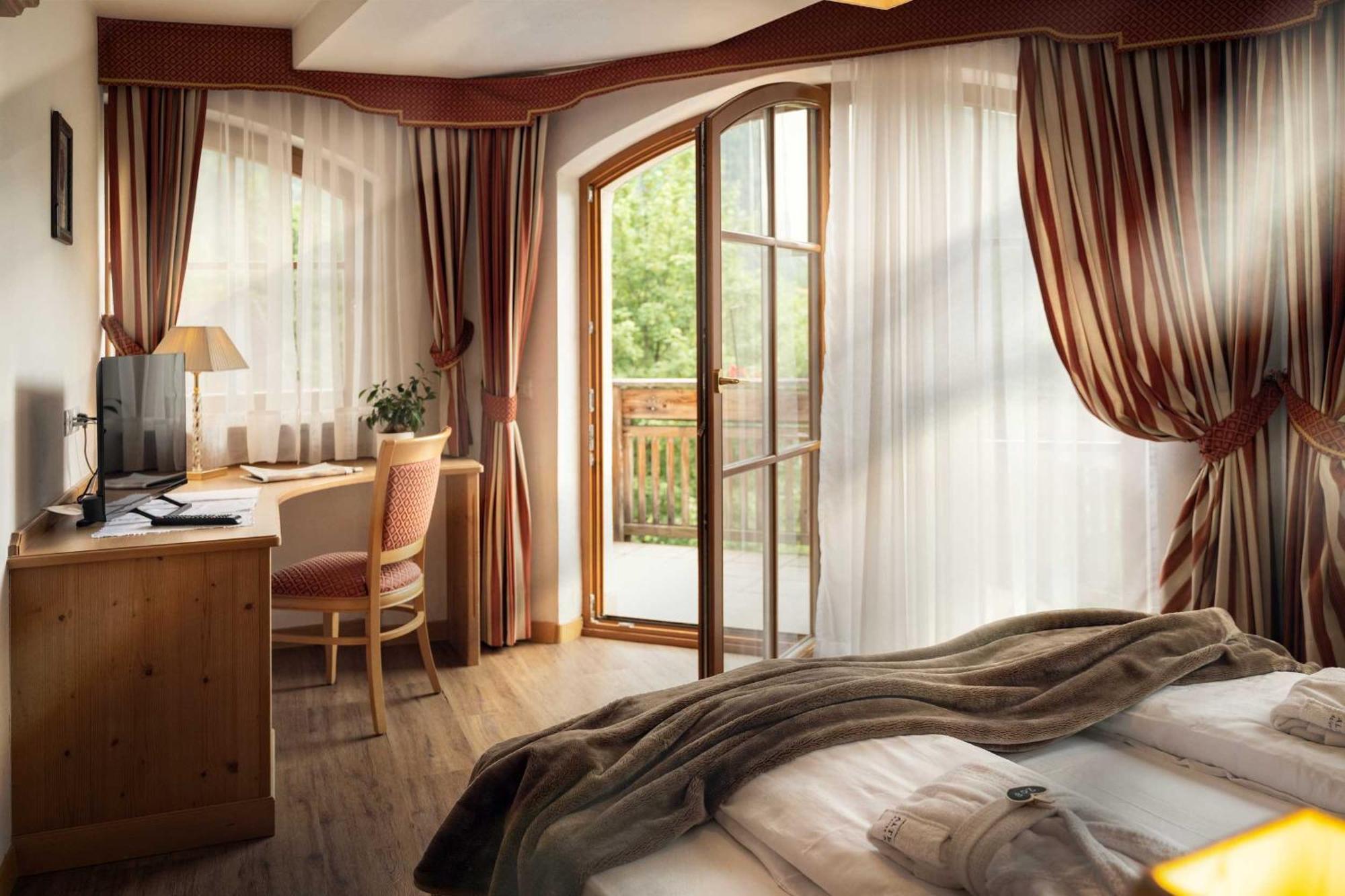 Hotel Alte Muehle 4 Stelle Campo Tures Bagian luar foto